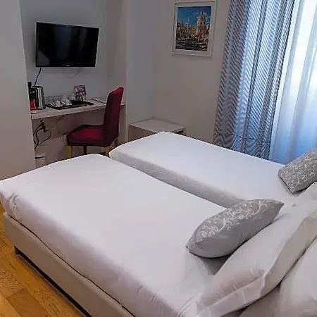 Sofia S